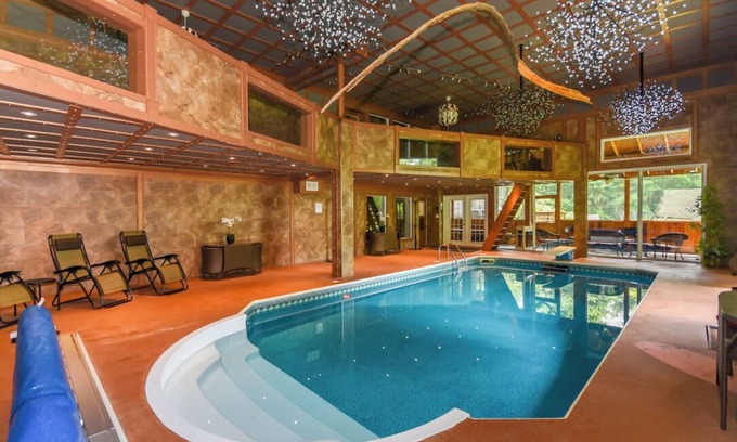 Ottawa Division House | Thousand Owls Estate, a private oasis in Ottawa - indoor pool, spa, games + more