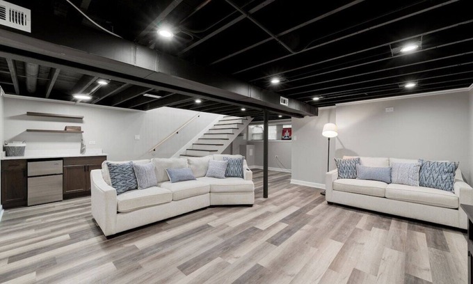 Clearing Apartment | Three Bed Spacious Comfy Apt by Midway Airport