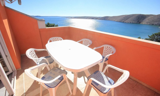 Vlasici Apartment | Three bedroom apartment with terrace and sea view Vlašići, Pag (A-9324-c)