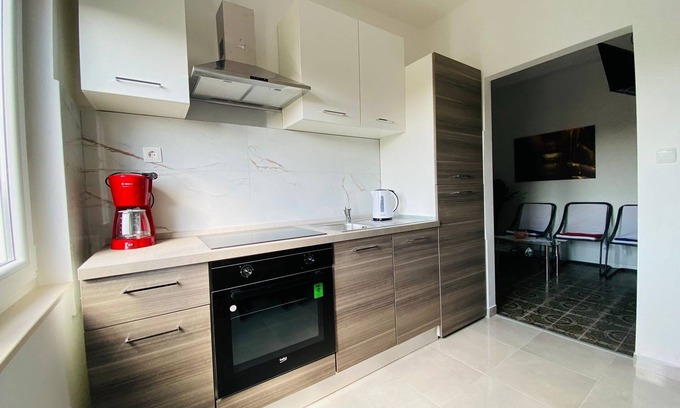 Pirovac Apartment | Three bedroom apartment with terrace Pirovac, Šibenik (A-14637-a)