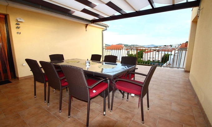 Tribunj Apartment | Three bedroom apartment with terrace and sea view Tribunj, Vodice (A-12529-a)
