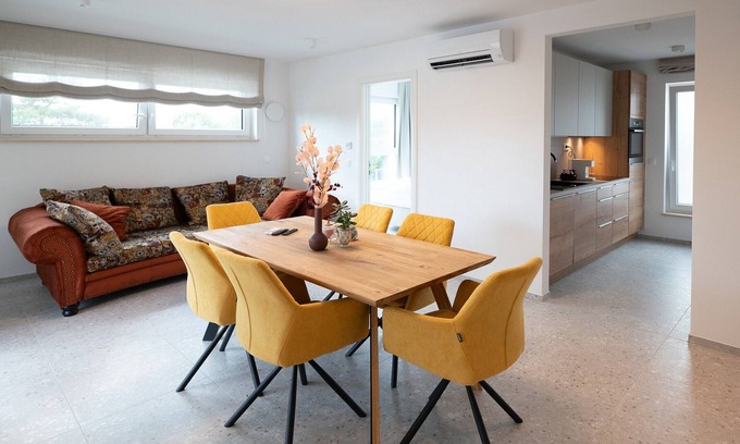 Sezana Apartment | Three Bedroom Apartment with Balcony and pool