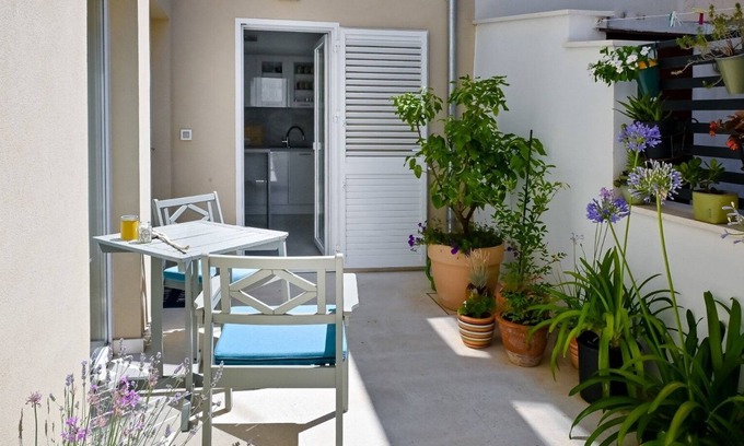 Pag Apartment | Three bedroom apartment with terrace Pag (A-21650-a)