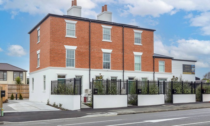 Christchurch City Centre Apartment | Three Bedroom Georgian Retreat