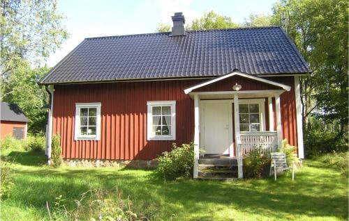 Annerstad House | Three-Bedroom Holiday Home In Annerstad