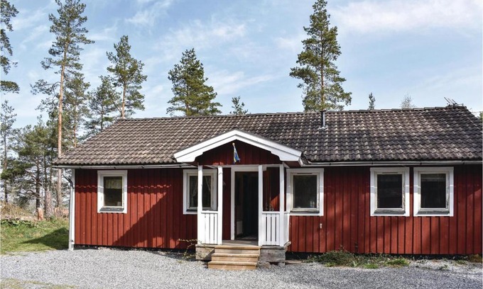 Valdemarsvik House | Three-Bedroom Holiday Home In Valdemarsvik