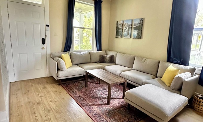 Bonner House | Three bedroom home, concerts, fishing & outdoors!