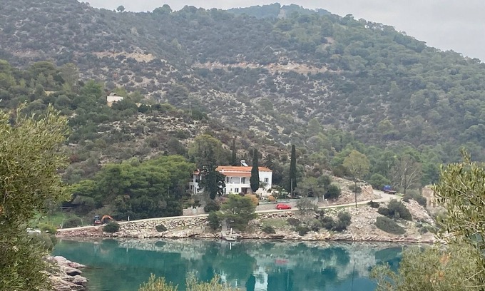 Poros House | Three-Bedroom House with Sea View