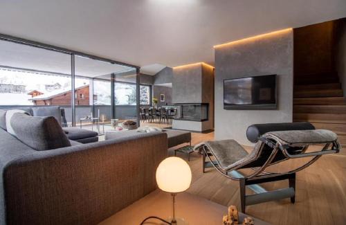 Arosa Apartment | Three-Bedroom Luxury Apartment up to 6 guests