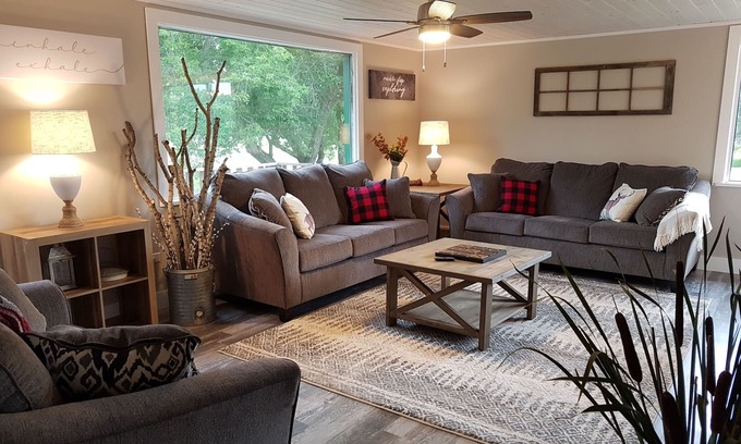 Wasagaming House | Three bedroom near Riding Mountain