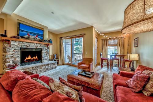 Kirkwood House | Three-Bedroom Townhouse