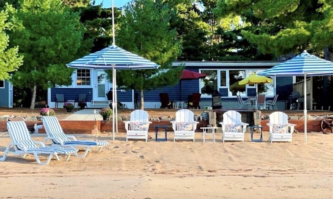 Nipissing House | Three bedroom, two bath, private waterfront retreat!