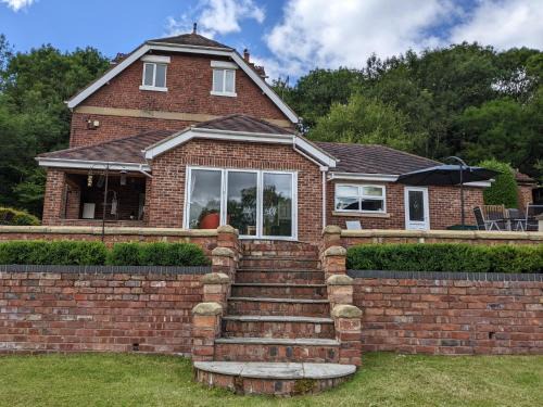 Billingsley House | Three bedroomed house with a separate studio apartment by Severn Valley railway