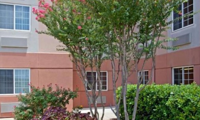 Westchase House | Three Comfy Units, Kitchen, Near Attractions, Pool