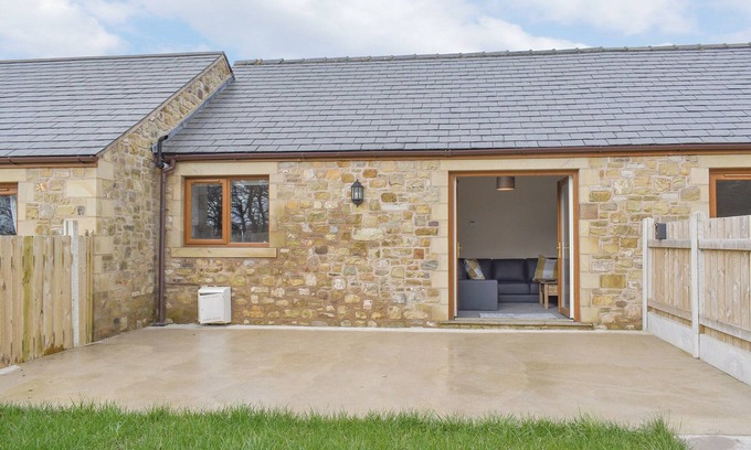 Preston Cottage | Three Dorchester Drive - UK32039