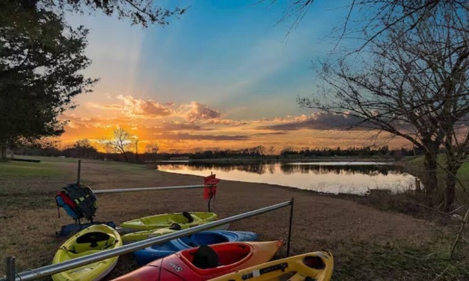 Weston Cabin | Three Lake front Cabins with hot tubs