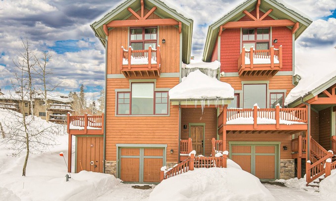 Bear Crossing House | Three-Level Townhome with Stunning Mountain Views, Fireplace, Deck & Balcony