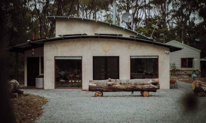 Southern House | Three Little Pigs - Main House
