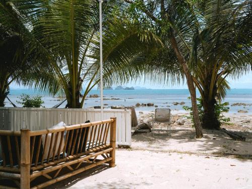 Taling Ngam House | Three Palms - Beach Front Tiny House