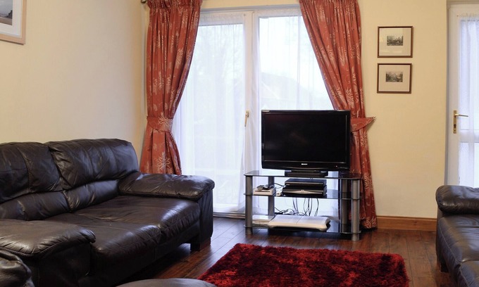 Pontneddfechan Cottage | Three Rivers Cottage