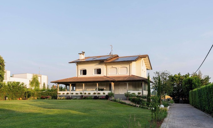 Bordonchio Apartment | Three-room flat on the mezzanine floor (Marotta)