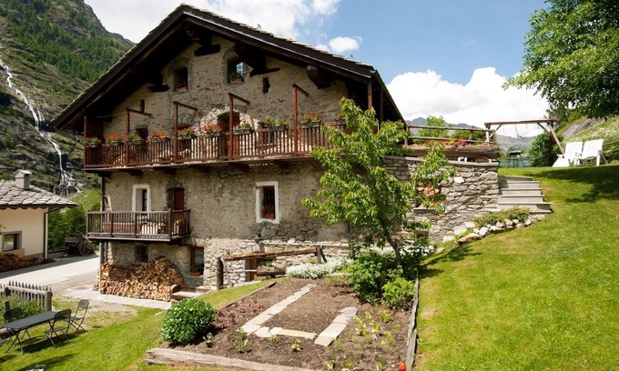 Chez Carral Cabin | THREE-ROOM BAITA with fireplace, terrace, garden 90mt from trails/ski slopes