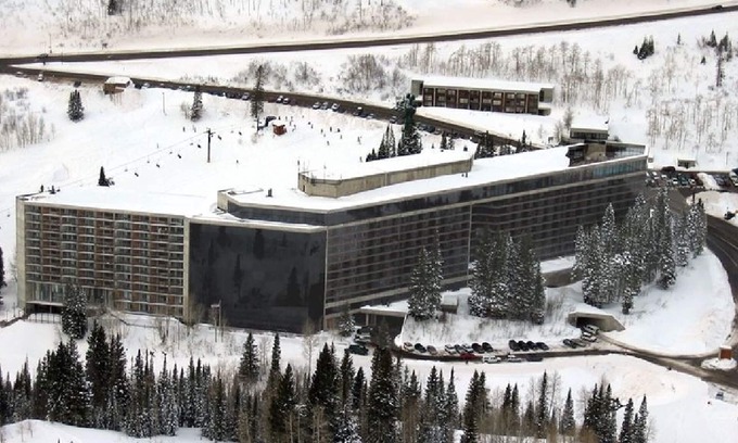 Salt Lake Mountain Resorts Condo | Three room, sleeps 10 condo available Friday, Feb 13th-Friday, Feb 20th