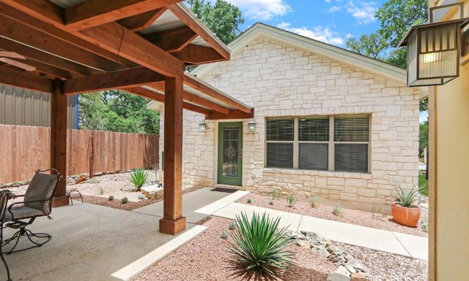 Wimberley House | Three Sisters - Casita 2