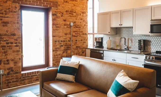 Jonesville Apartment | Three Trails 2 Story Townhouse Historic Downtown Elkin | Wine Country