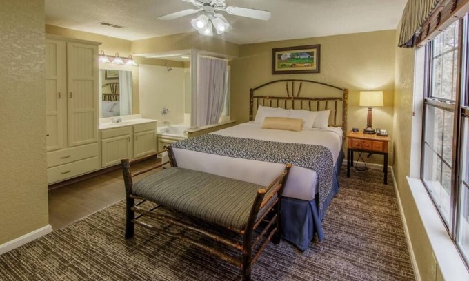 South Lee Hotel | Three Villas, Endless Play | Indoor Pools, Trails, Games & BBQ Decks