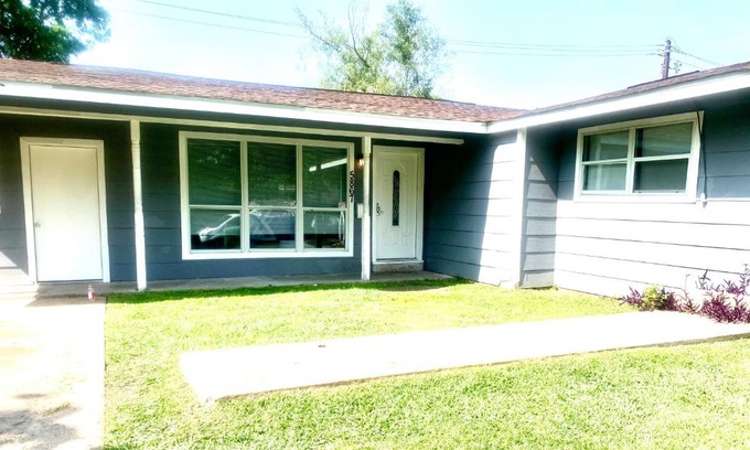 Southeast Houston House | Three Zzz’s