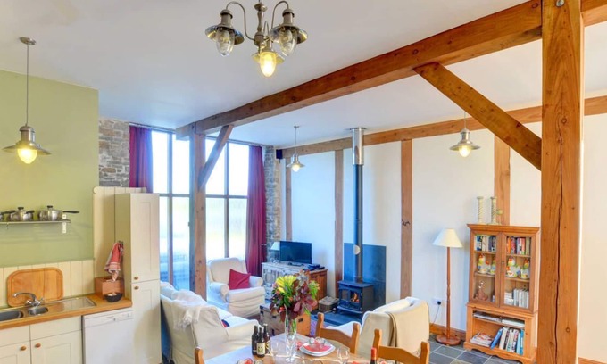 Llanwrda House | Threshing Barn in the beautiful Llanwrda
