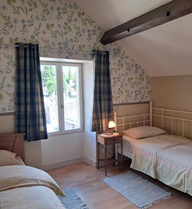 La Mothe-Saint-Heray Bed & Breakfast | Thunder Roadhouse