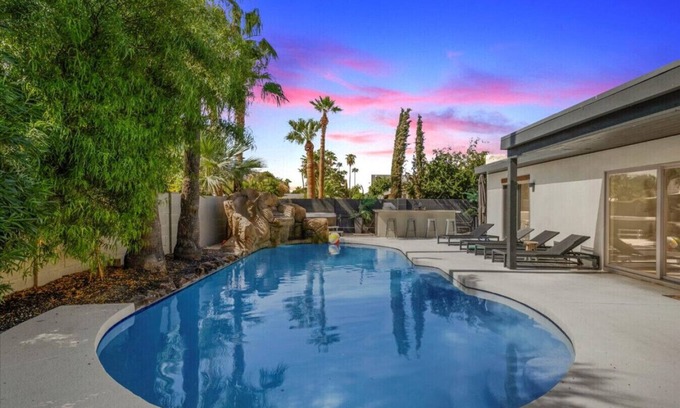 Raskin Estates House | Thunderbird Oasis-New Remodel!
