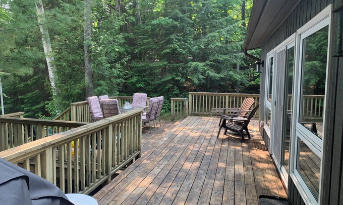 Algonquin Highlands Cottage | Thurman Cottage On Otter Lake, Muskoka/Haliburton Family Adventure