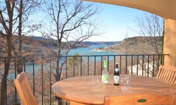 Bauduen Apartment | 'Thyme' house T3/LAKE VIEW/200m beaches