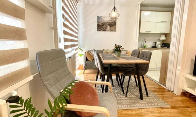 Vracar Apartment | Tiara Vracar Apartment