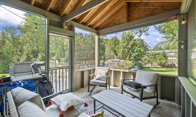 York Harbor House | Tide Pools Retreat!