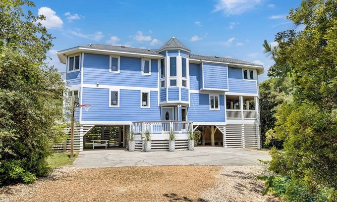 Whalehead Beach House | Tide Together | 880 ft to the beach