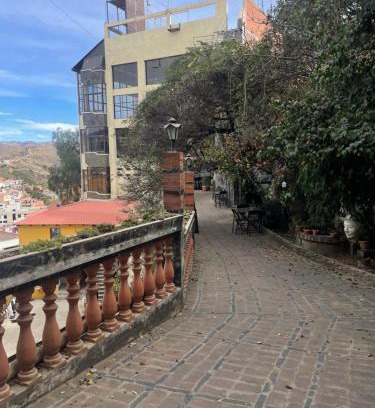 Sucre Hotel | Tierra Santa