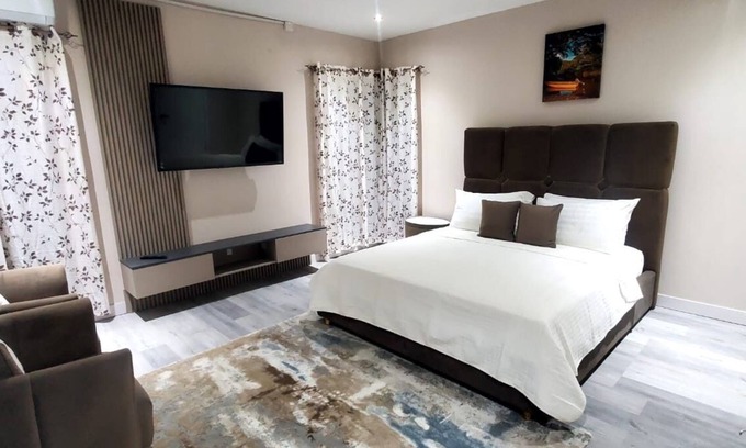 Choiseul Apartment | TIES LUX VILLA COUPLE SUITES