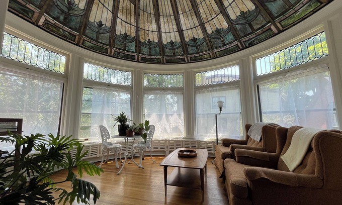 Newburgh Villa | Tiffany Suite: Enclosed Solarium Room + Bedroom + Office/Yoga Room