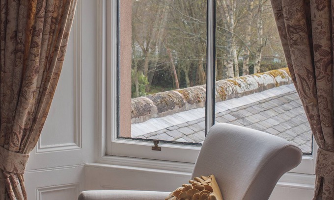 Alyth House | Tigh Na Leigh