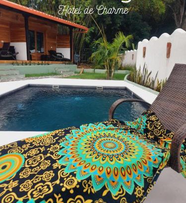 Santa Catalina Hotel | Tiki Lodge Hotel de Charme