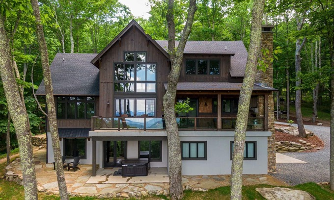 Banner Elk House | Timber Forge Lodge - Eagles Nest home with views, hot tub, game table, more!