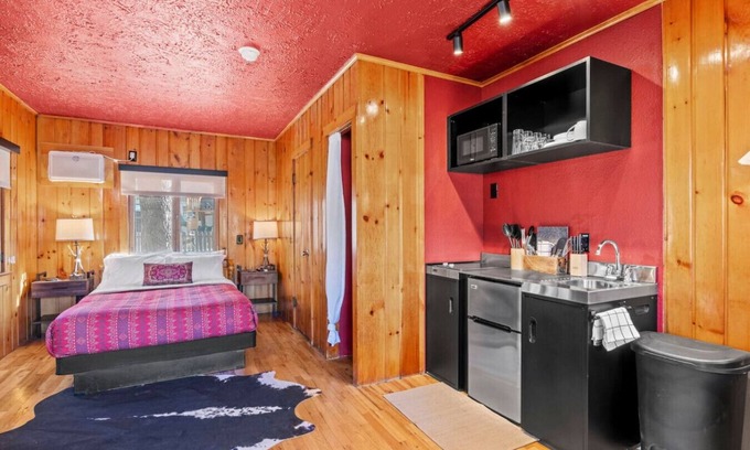 Colorado Springs Cabin | Timber Lodge Cabin #21