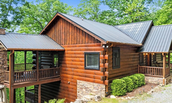 Morganton Cabin | Timber Ridge Sunset Lodge - 3BR 2 Bath Cabin with amazing sunset views!