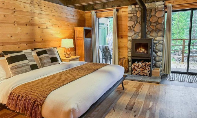 Government Camp House | Timberline Family Cabin for 12! 2min to Shuttle