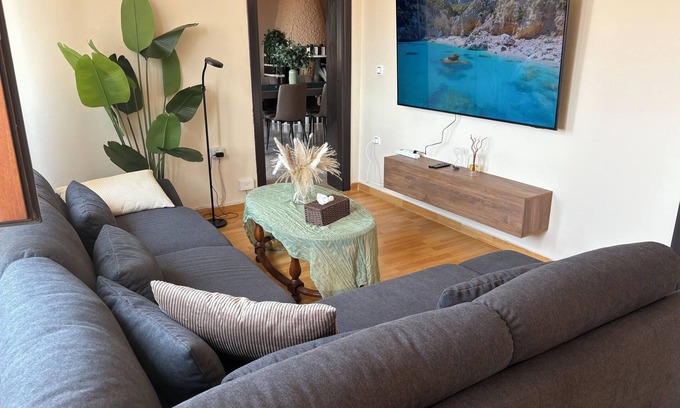 Berchidda Apartment | Time to Jazz! Sunshine Modern 2BR Apartment, Nature Views, 30 min from S.Teodoro