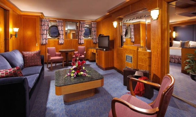 Harbor Hotel | Time-Traveler’s Delight! Family-friendly Unit Near Promenade, Long Beach